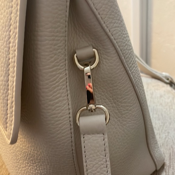 Beautiful brand new (never been used) Isabel Bernard bag - Picture 9 of 14